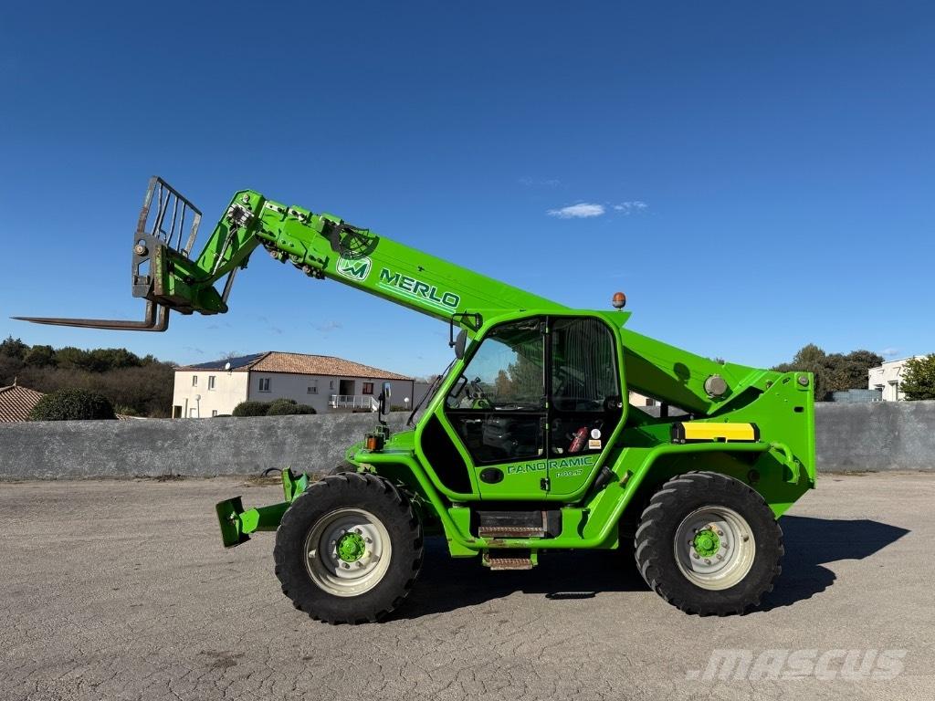 Merlo P 40.17 مناولات متداخلة