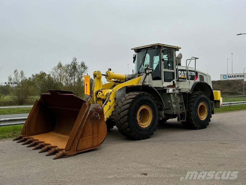 CAT 972M XE لوادر بعجل