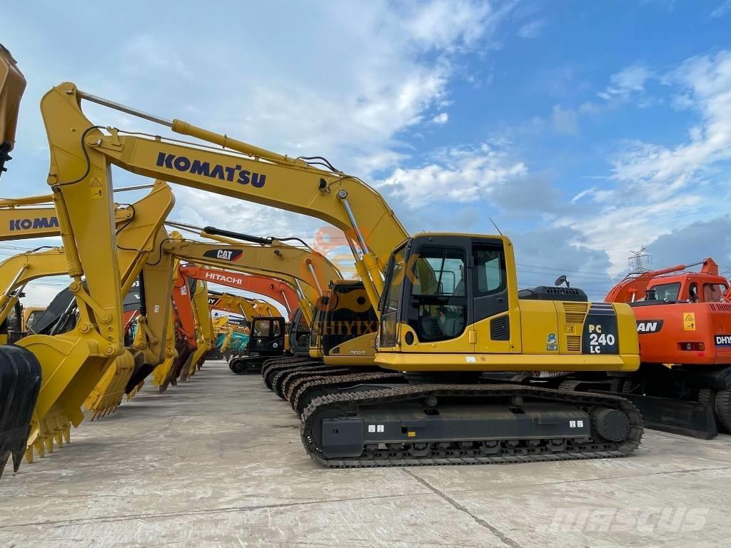 Komatsu PC 240 حفارات زحافة