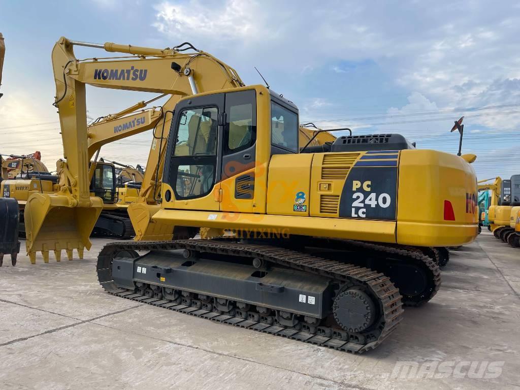Komatsu PC 240 حفارات زحافة