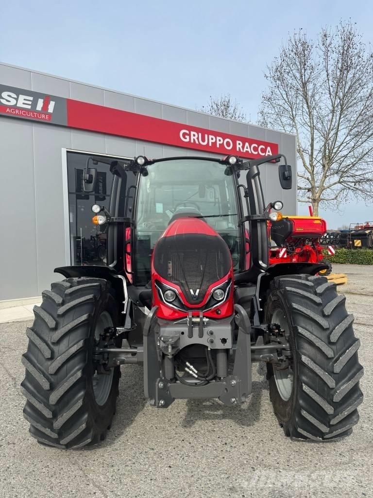 Valtra G 115 الجرارات