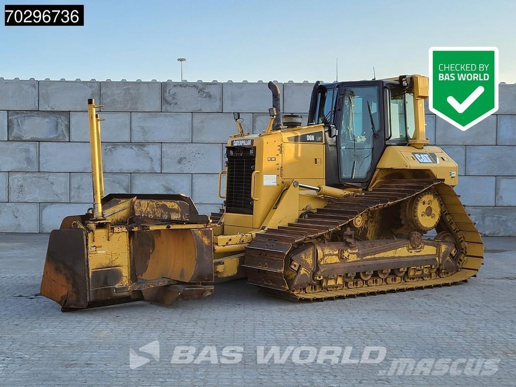 CAT D6 N LGP بلدوزرات مجنزرة