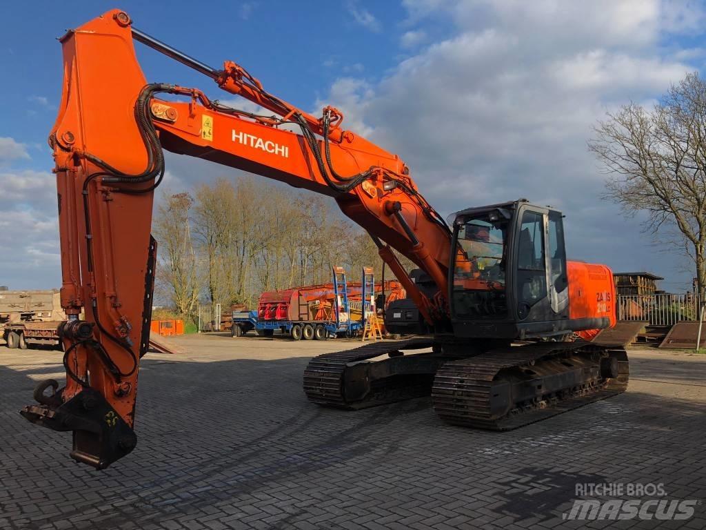 Hitachi ZX 210 LC-3 حفارات زحافة