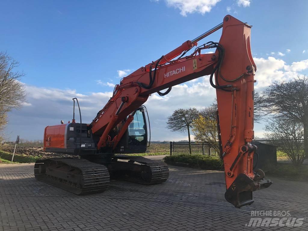 Hitachi ZX 210 LC-3 حفارات زحافة