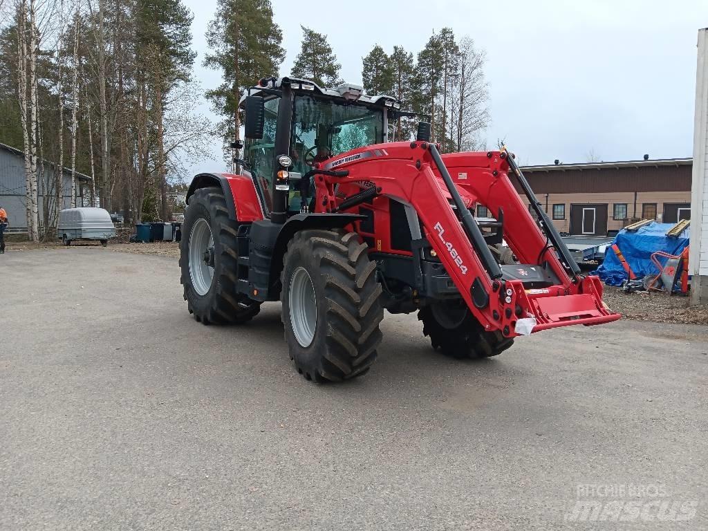 Massey Ferguson 8 S الجرارات