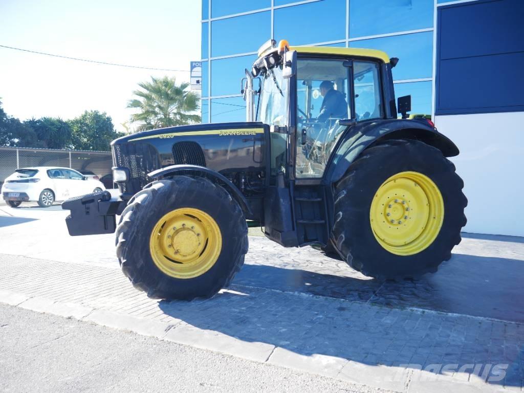 John Deere 6920 الجرارات