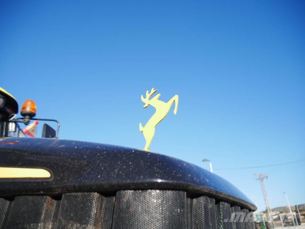 John Deere 6920 الجرارات