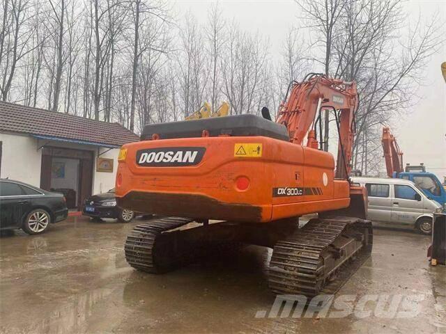 Doosan DX300 حفارات زحافة