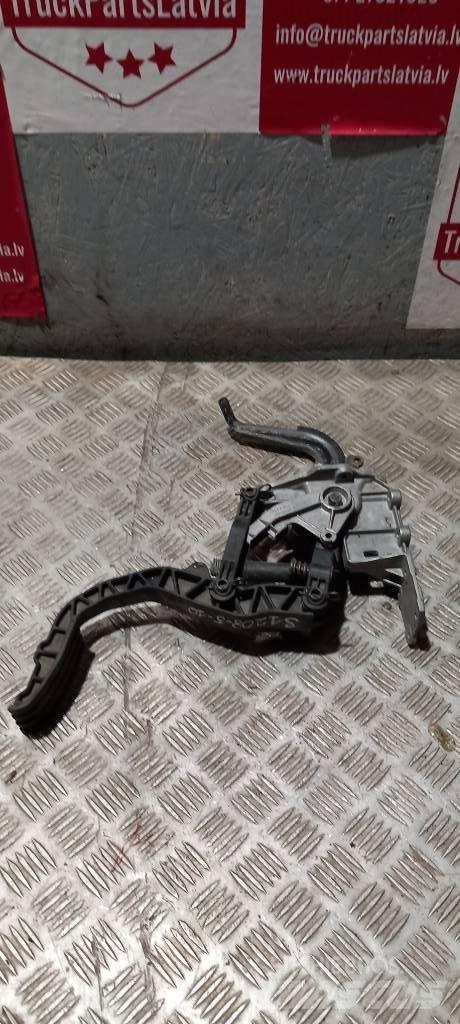 Scania S 94   1364173 كابينة والداخلية