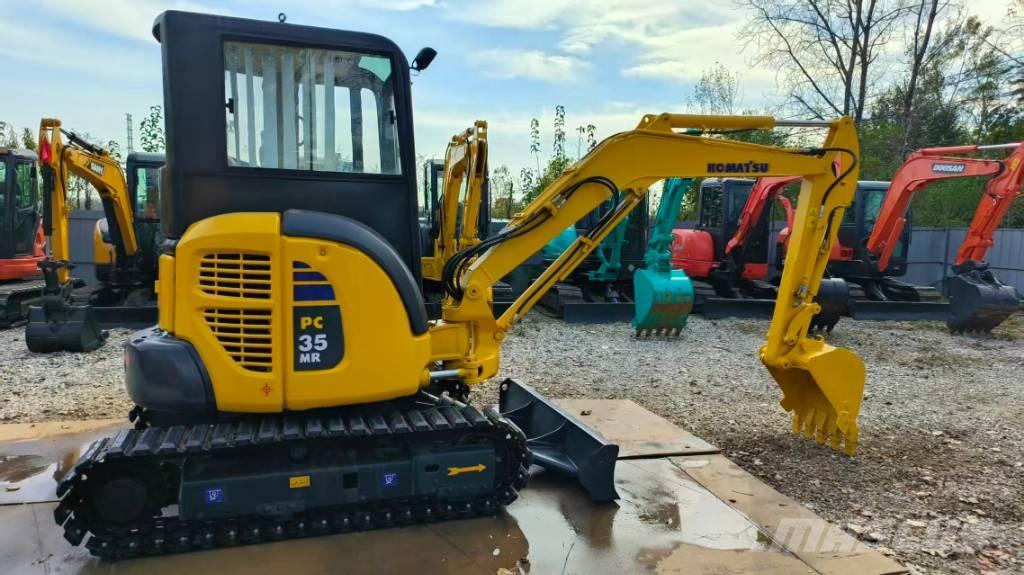 Komatsu PC 35 MR حفارات صغيرة أقل من 7 طن (حفارات صغيرة)