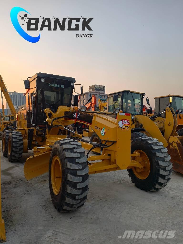 CAT 140 H معدات تمهيد الطرق