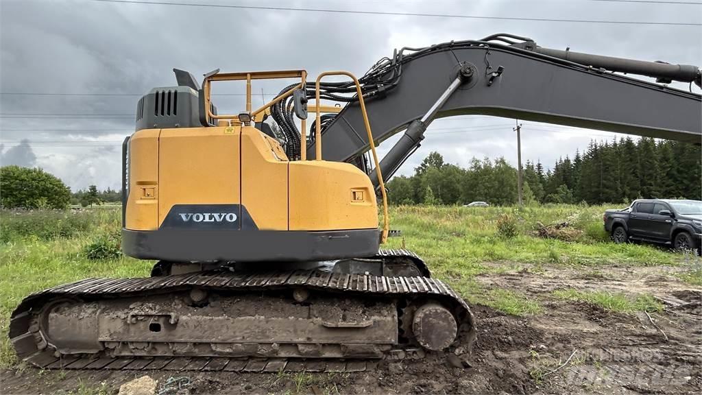 Volvo ECR 235EL حفارات زحافة