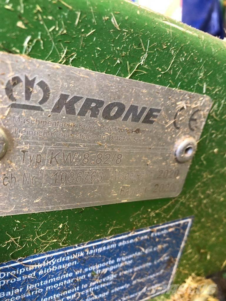 Krone 8.82/8 Tedder مكابس وميبسات التبن