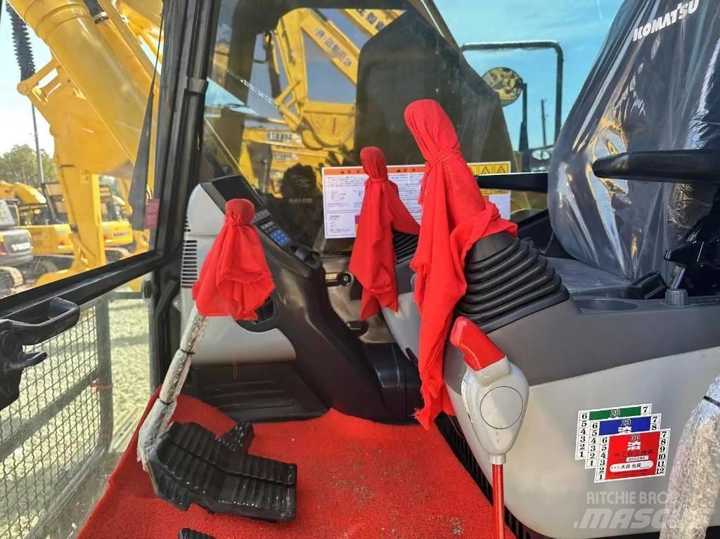 Komatsu PC 210-8 حفارات زحافة