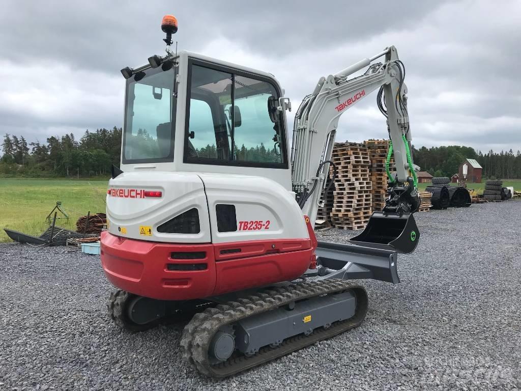 Takeuchi TB235-2 حفارات صغيرة أقل من 7 طن (حفارات صغيرة)