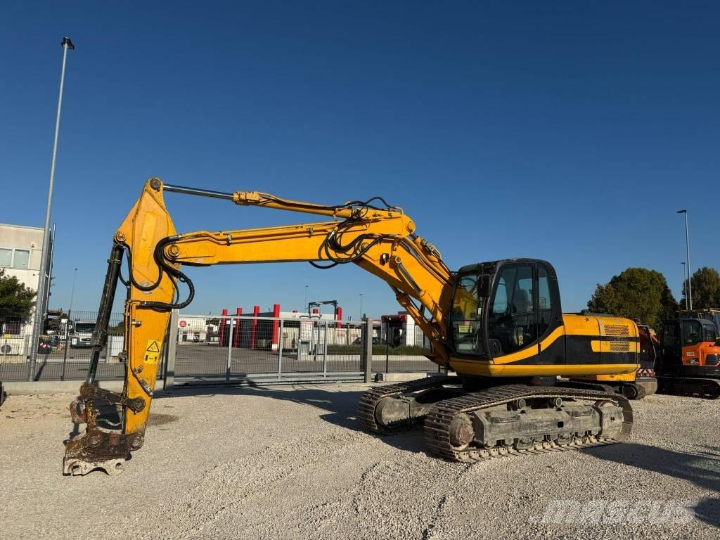 JCB JS 235 حفارات زحافة