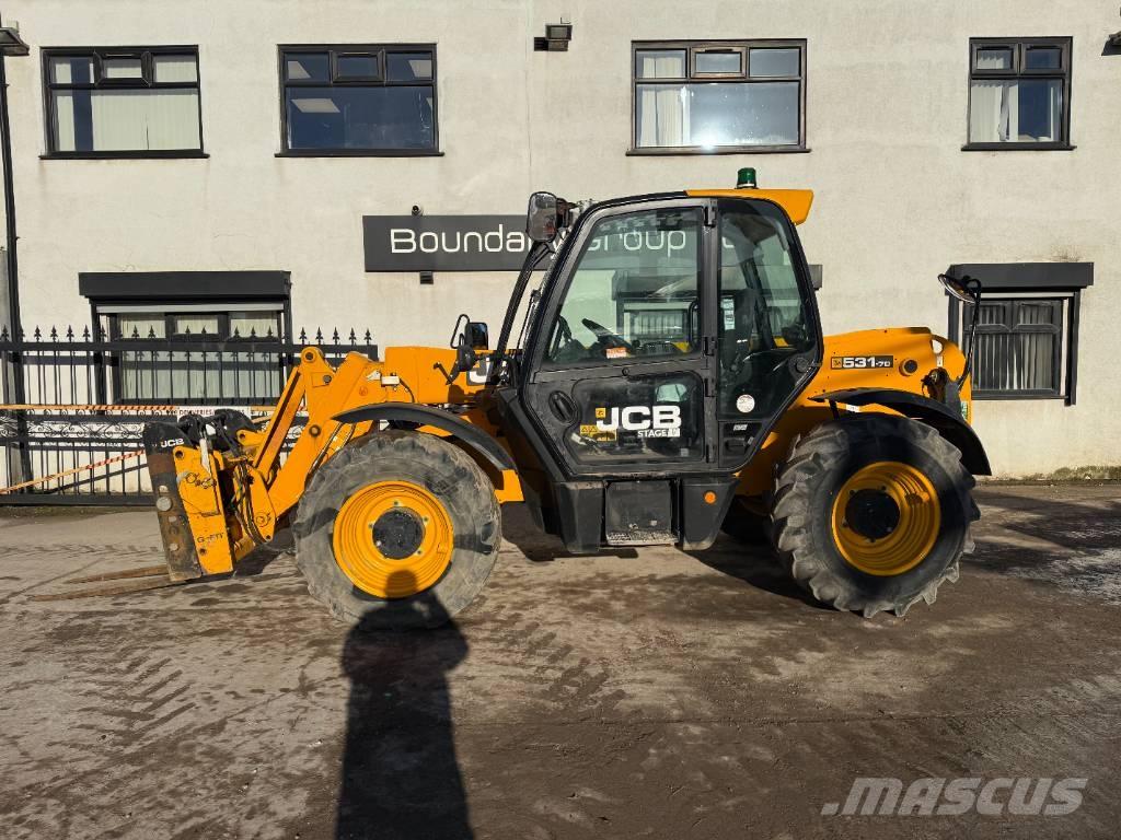 JCB 531-70 مناولات متداخلة