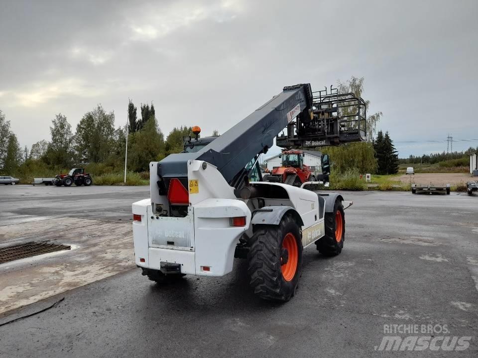 Bobcat T 40170 مناولات متداخلة