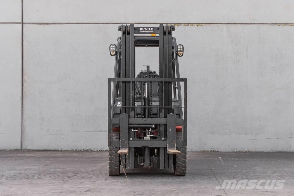 Manitou MI 25 D شاحنات الديزل