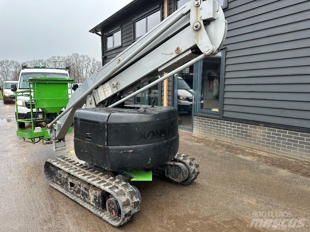 Hitachi HX 64 B رافعات سلة تلسكوبية