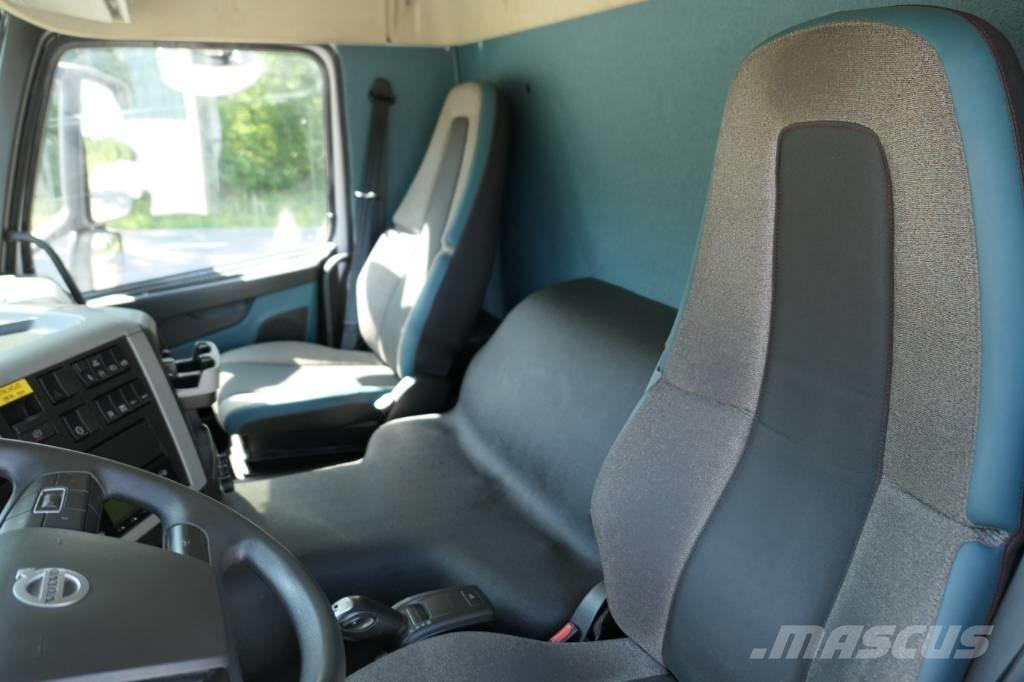 Volvo FM330 4x2 شاحنات بدرجة حرارة قابلة للضبط