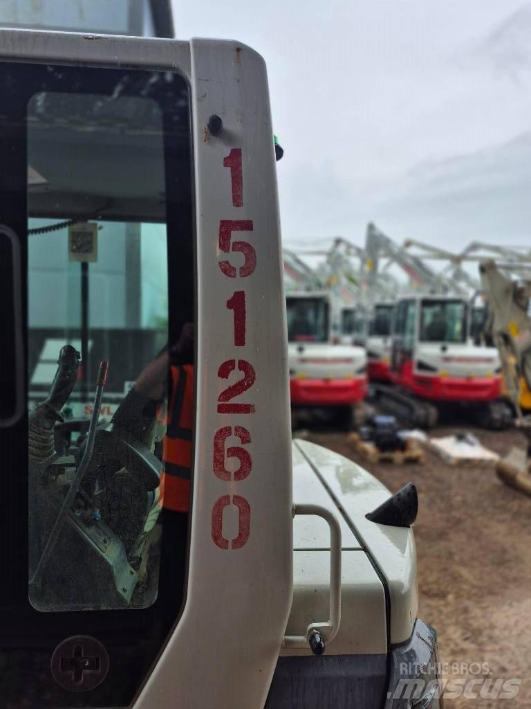 Takeuchi TB 250 حفارات صغيرة أقل من 7 طن (حفارات صغيرة)