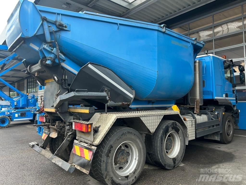 Iveco Trakker 450 شاحنات لوادر