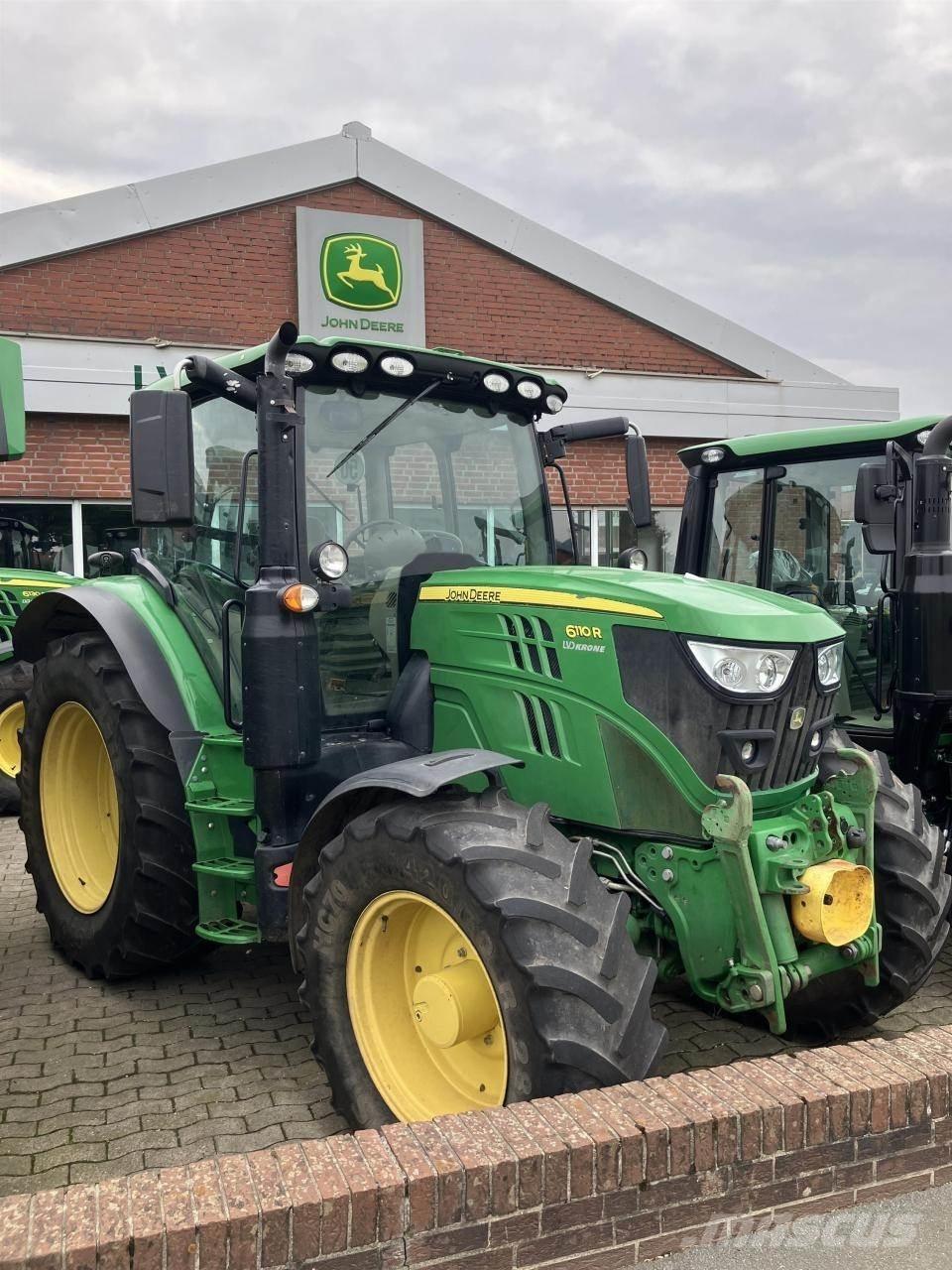 John Deere 6110R الجرارات