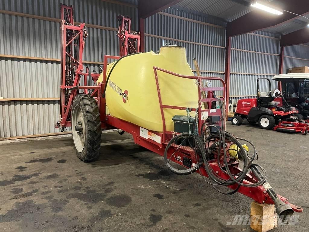 Hardi Ranger 2500 الرشاشات