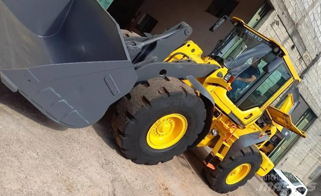 Volvo L 90 F لوادر بعجل