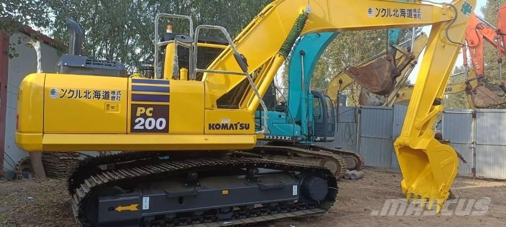 Komatsu PC 200-8N1 حفارات وسط 7 طن - 12 طن