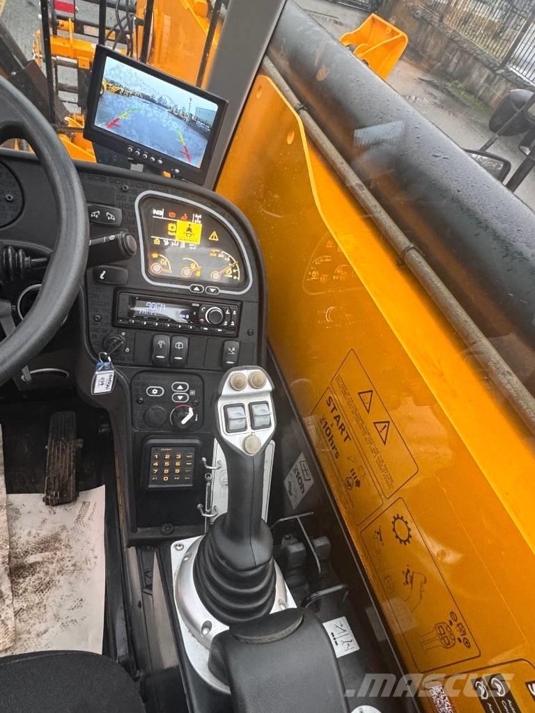 JCB 540-180 مناولات متداخلة