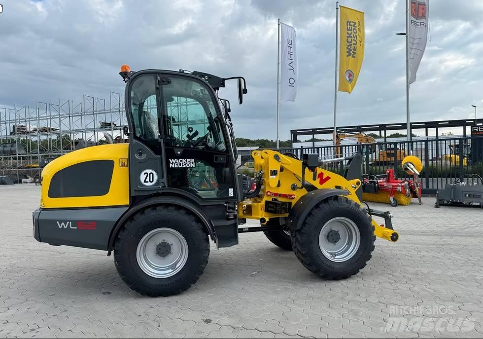 Wacker Neuson WL 52 لوادر بعجل