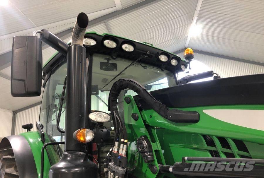 John Deere 6155 R الجرارات