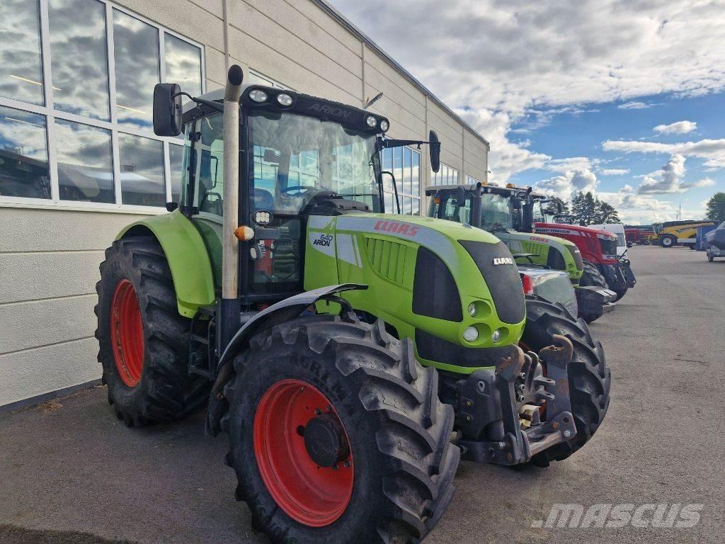 CLAAS Arion 640 الجرارات