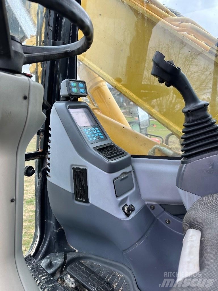 Komatsu PW 160-7E0 حفارات بعجل