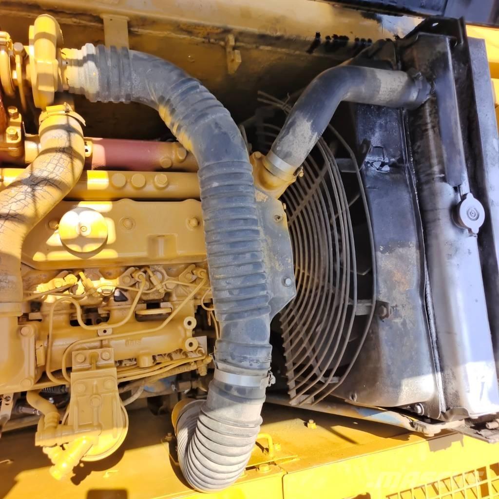 CAT 320 B L حفارات زحافة