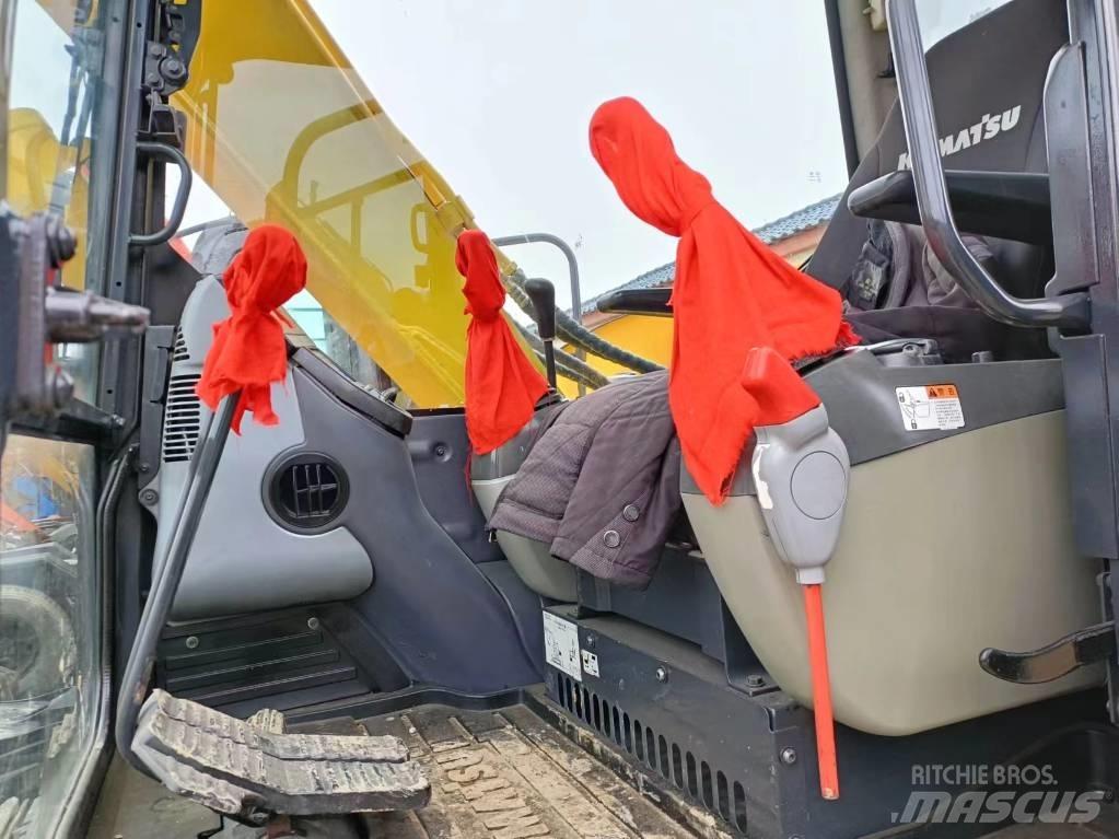Komatsu PC 70-8 حفارات زحافة