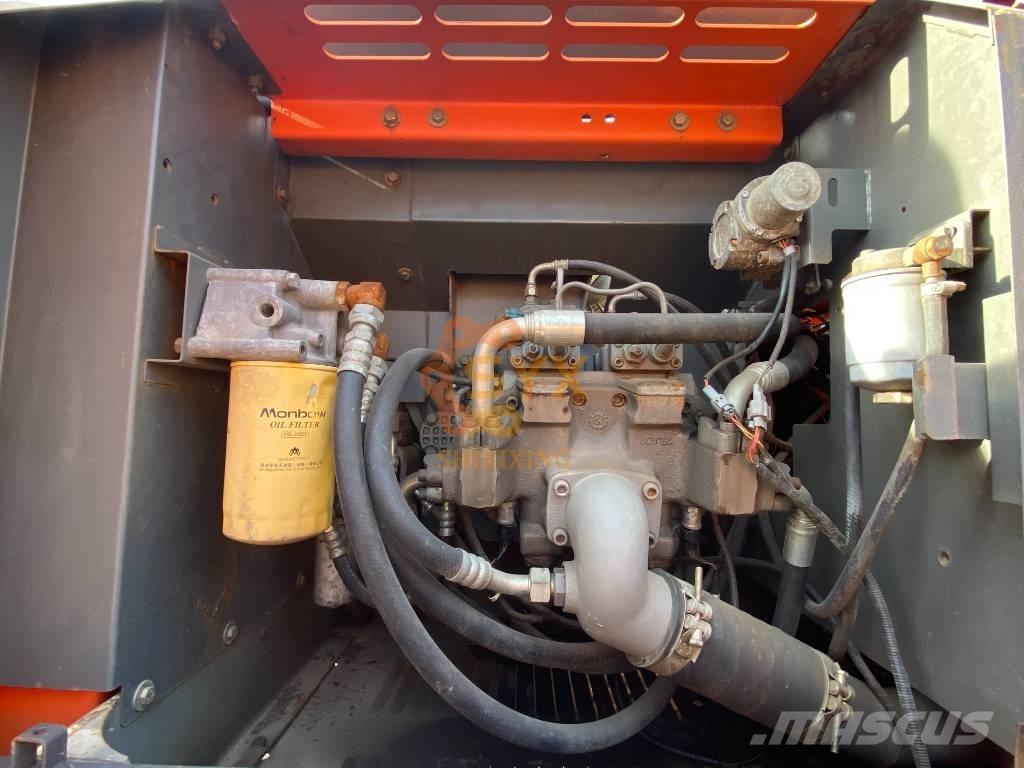 Hitachi ZX 210-3 G حفارات زحافة