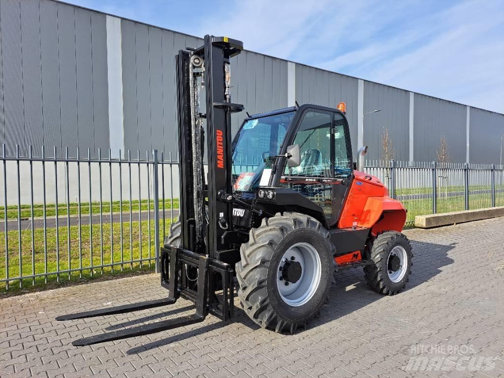 Manitou M 30-4 شاحنات الطرق الوعرة