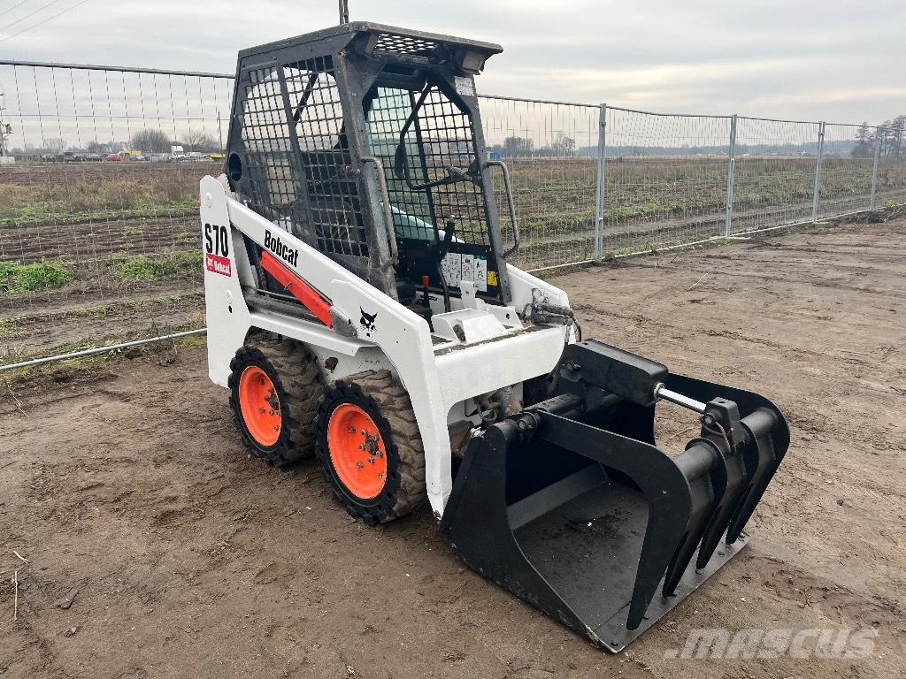 Bobcat S 70 لوادر انزلاقية التوجيه