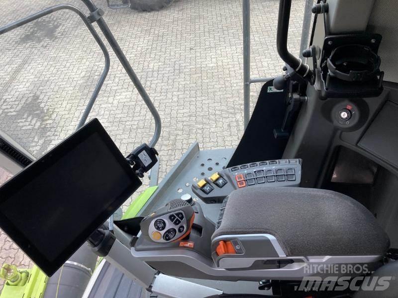 CLAAS LEXION 5300 حصادات