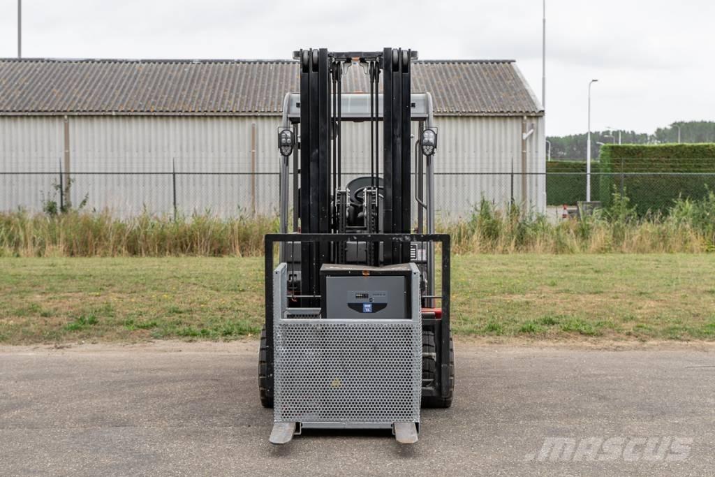 Manitou ME 435 شاحنات ذات رافعات شوكية تعمل بالكهرباء