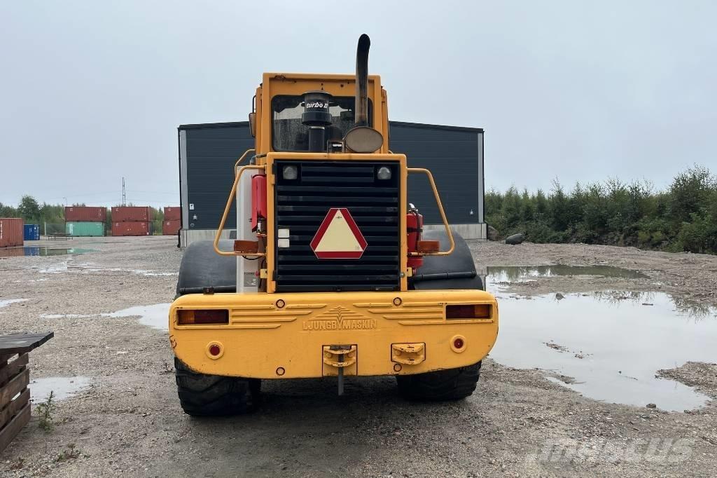 Ljungby L 17 لوادر بعجل