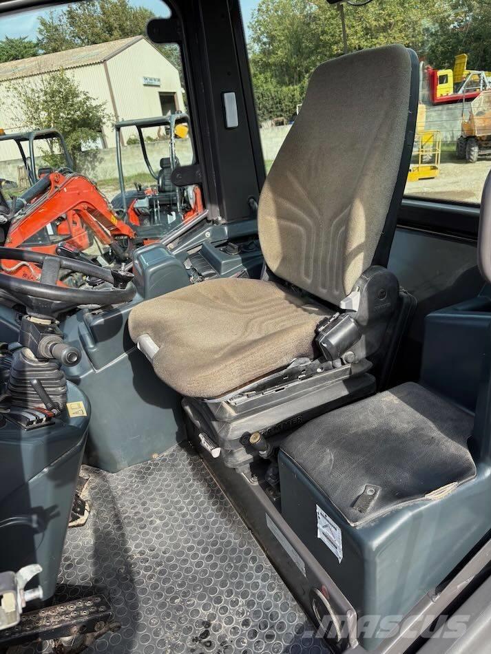 Mecalac AS 700 لوادر بعجل