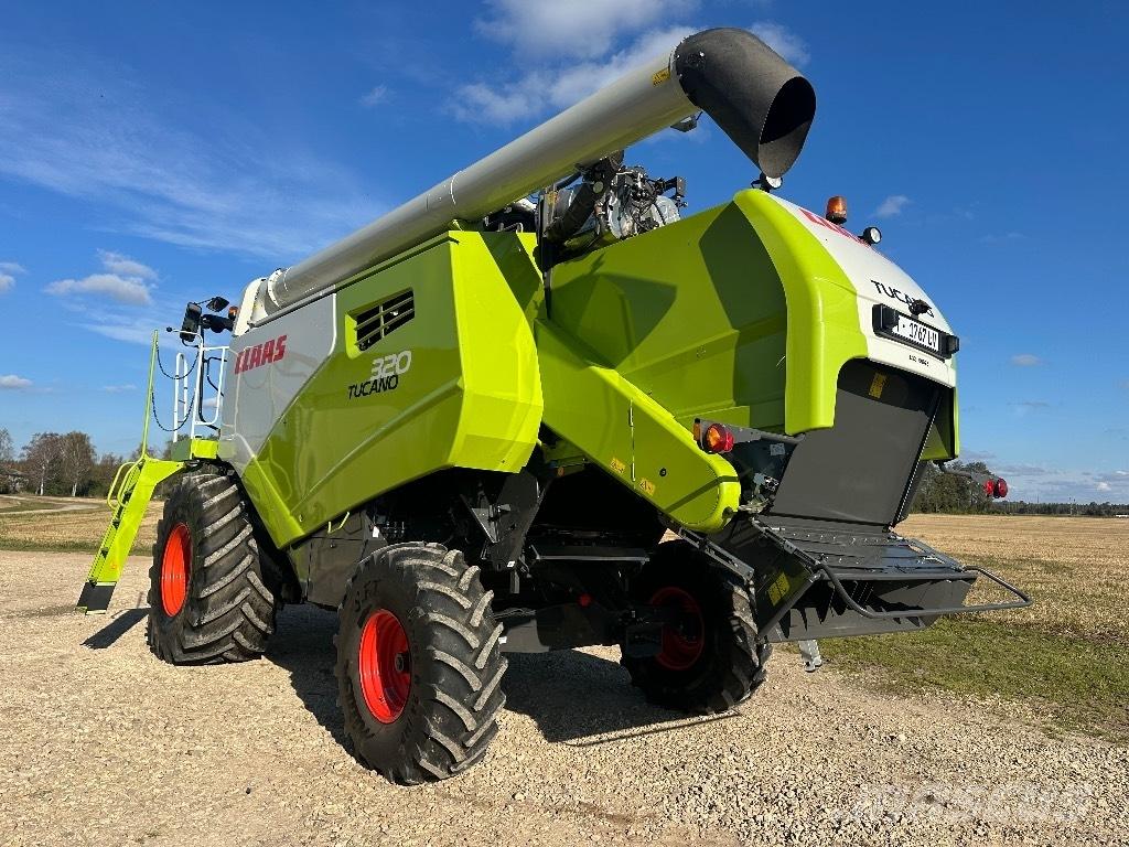 CLAAS Tucano 320 حصادات