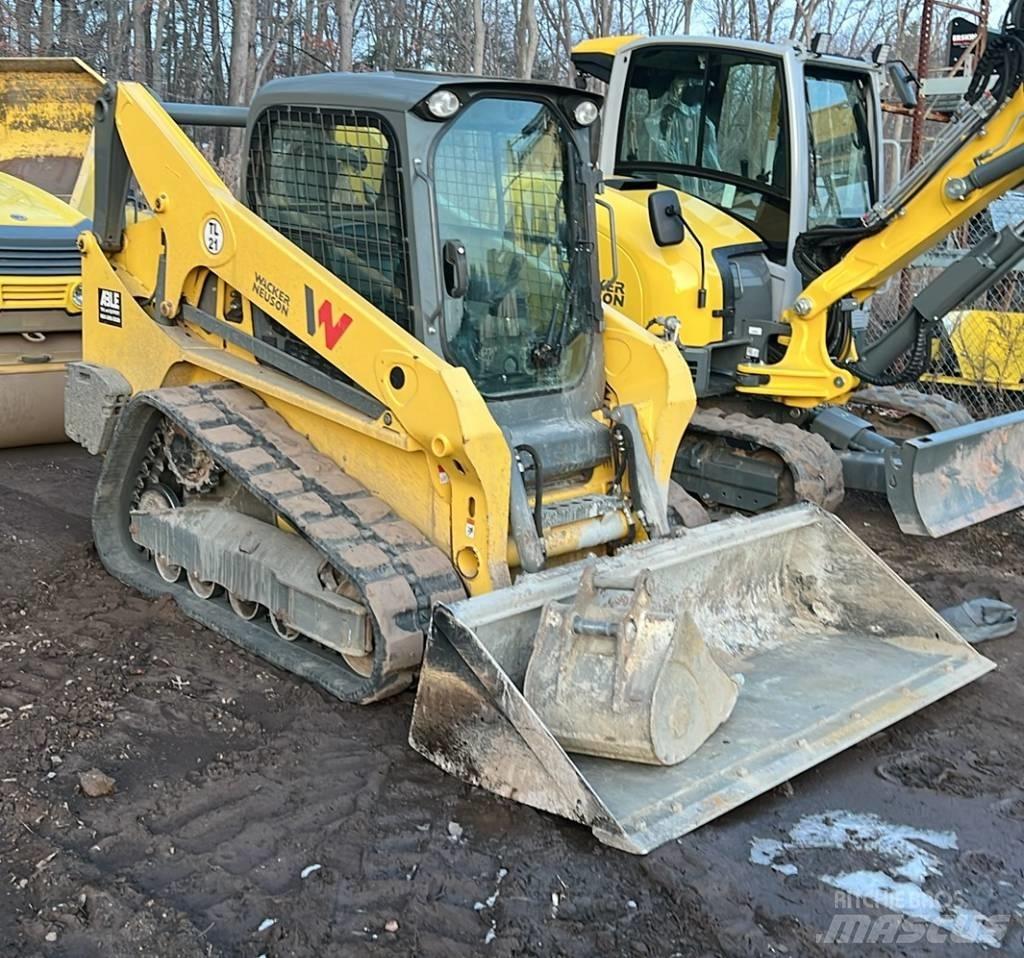 Wacker Neuson ST 31 لوادر انزلاقية التوجيه