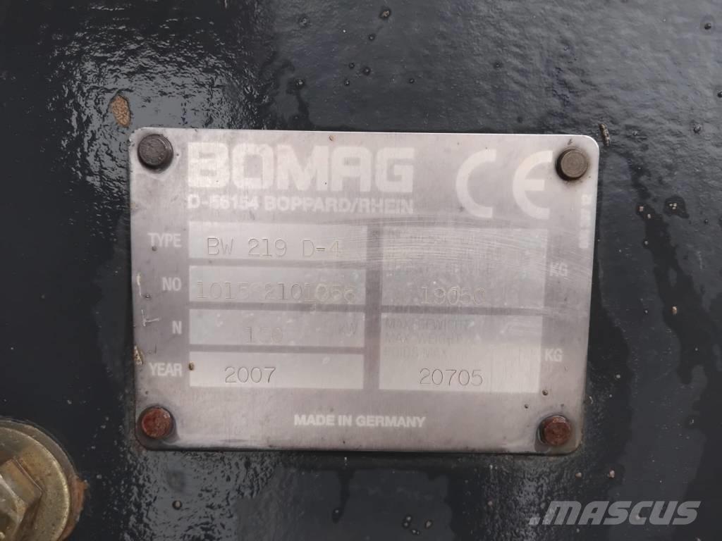 Bomag BW 219 D-4 مداحل أحادية الأسطوانة
