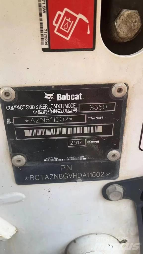 Bobcat S 550 لوادر بعجل