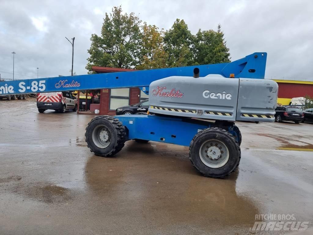 Genie S 85 4WD رافعات سلة تلسكوبية